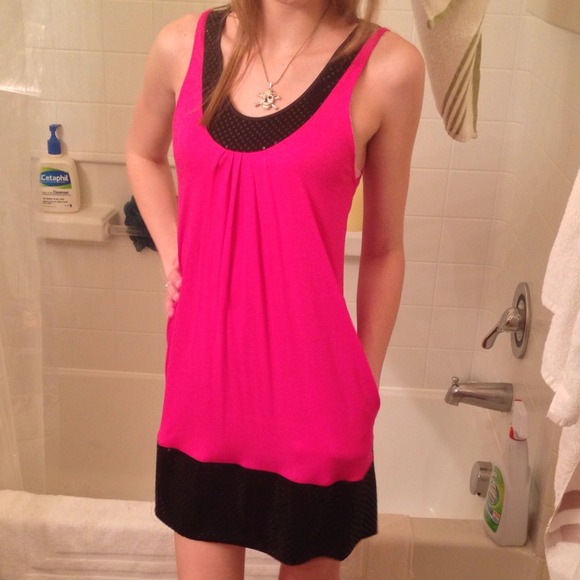 Pink Party Dress & juicy necklace bundle💕💕