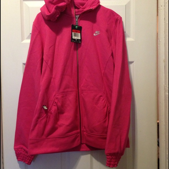 SOLD .....New NIKE Hoodie 🎀 Pink and Glitter...
