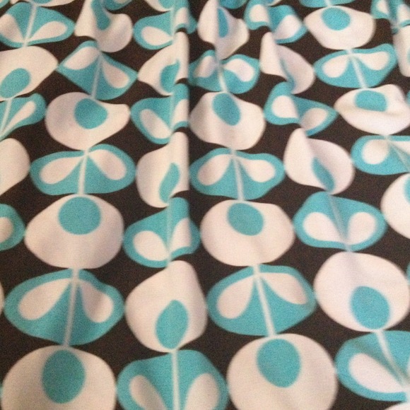 Beautiful dress! - Picture 2 of 3