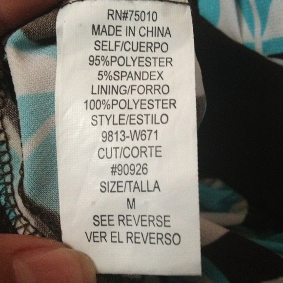 Beautiful dress! - Picture 3 of 3