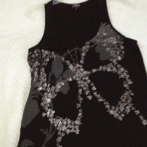 Very cute razor back top