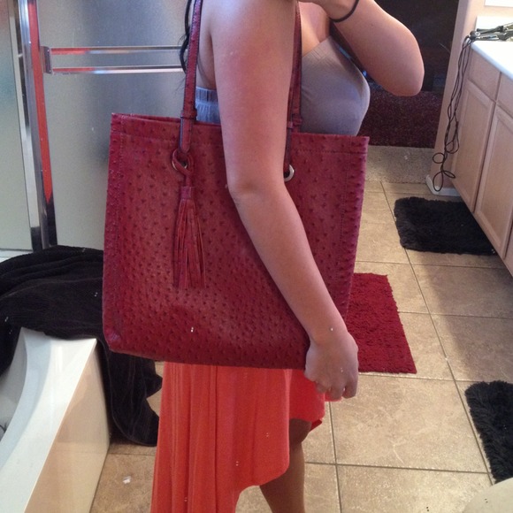 Cute Red tote - Picture 2 of 3