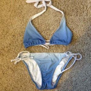 VS ombré blue-white bikini!