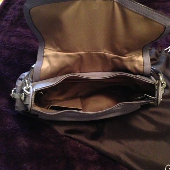 Coach Legacy Flap Hobo - Picture 2 of 4