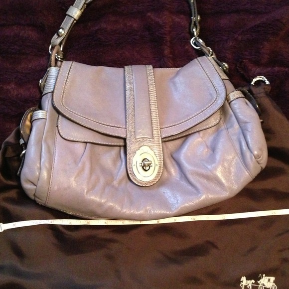 Coach Legacy Flap Hobo - Picture 3 of 4