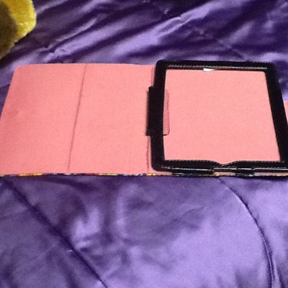 iPad case - Picture 2 of 4