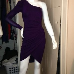 🚫SOLD 🚫Bebe purple one shoulder xxs Kardashian