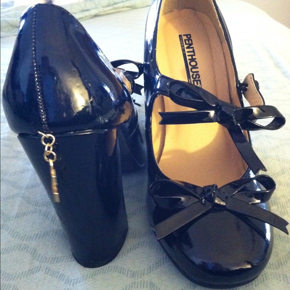 4" Patent Mary Janes - Picture 2 of 2