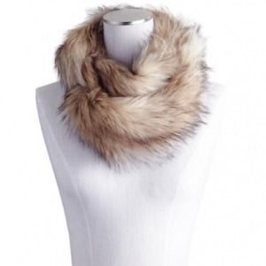 Juicy Couture Faux Fur Infinity loop scarf NWT🎉🎉