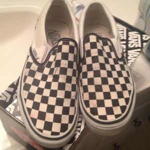 Classic slip on shoe. Lets make a deal!