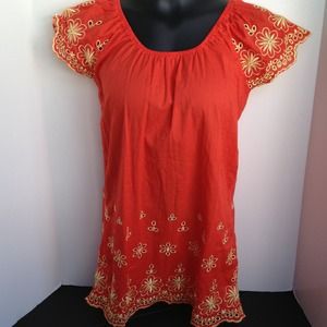 Hello spring! Beautiful tunic.