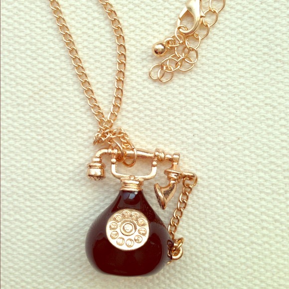 💋👣✨SOLD✨👣💋  phone necklace
