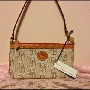 Dooney & Bourke Wristlet( price drop)