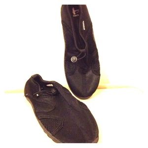 Water shoes