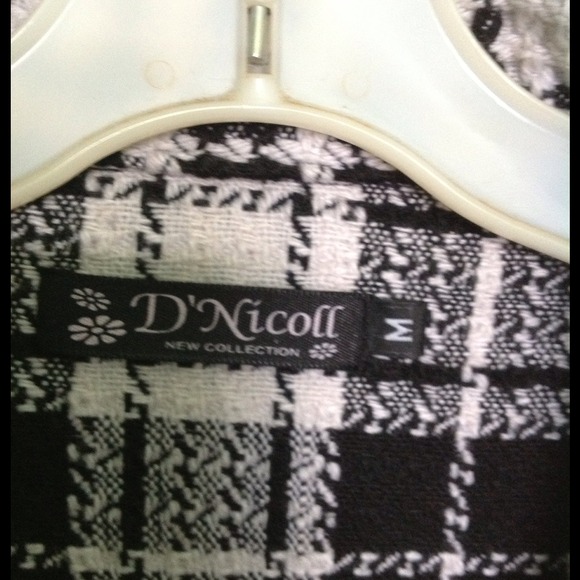 A warm Black n withe coat! - Picture 2 of 3