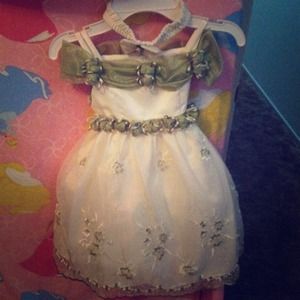 Little party dress:-)