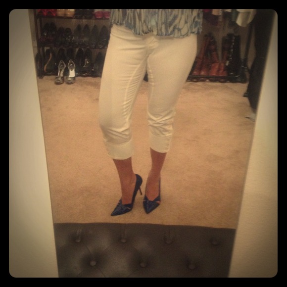 ♦Sold!!! BCBGMaxAzria Capri Pants