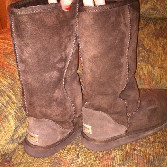 Whooga boots