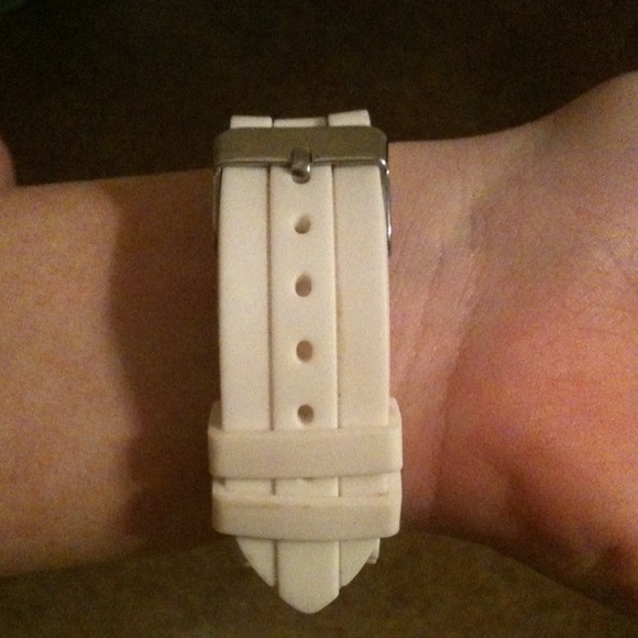 Watch - Picture 3 of 3