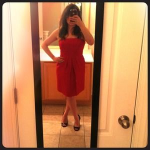 Red hot Gianni Bini strapless