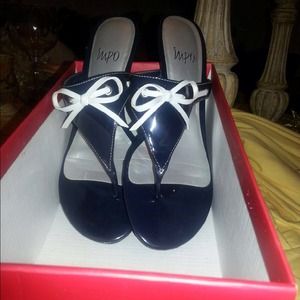 Impo navy/ white sandal