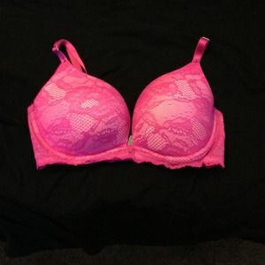 VS biofit  push-up bra.