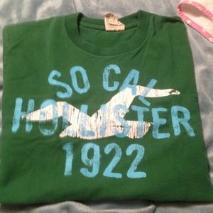 Hollister tshirt
