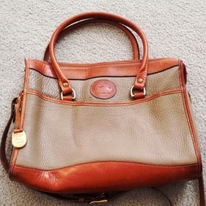 💯Authentic Tan D&B Shoulder or Crossbody Handbag
