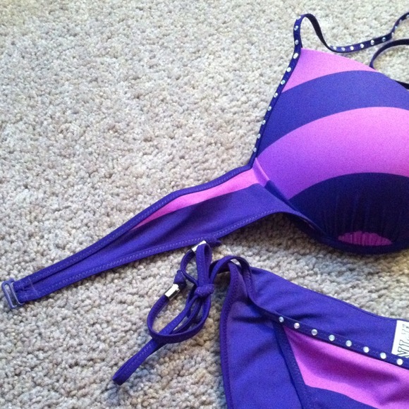 Bathing suit - Picture 3 of 3