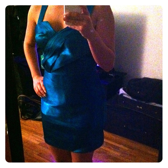 Cocktail esmerald color