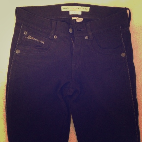 ⛔️Sold⛔️Black denim pants.