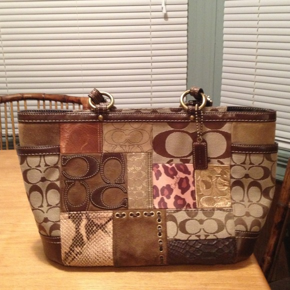 🚫SOLD🚫 Authentic Coach Purse