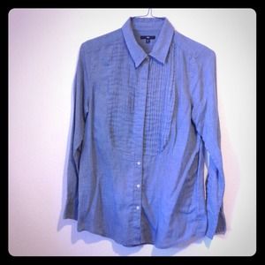 Gap tuxedo style shirt
