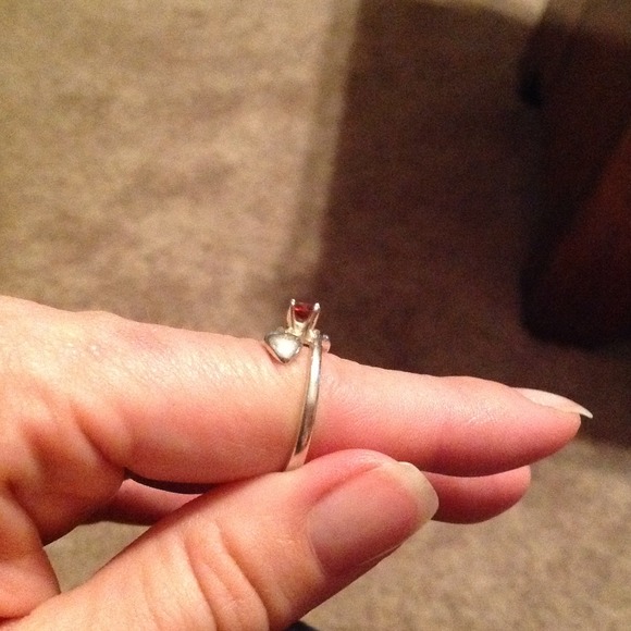 Sterling Silver ring 💍 - Picture 3 of 4