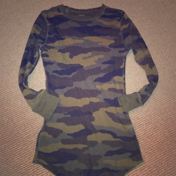 ⭐Reserved⭐"Vintage waffle" camo shirt