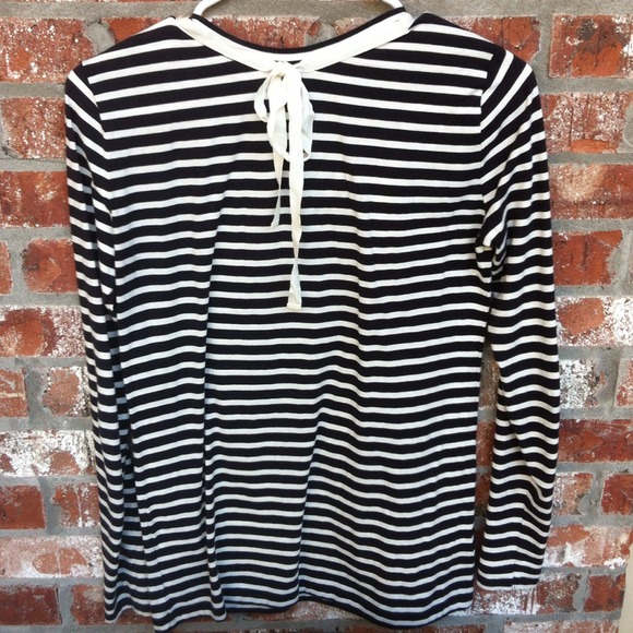 SOLD! LOFT long sleeve tee - Picture 3 of 4