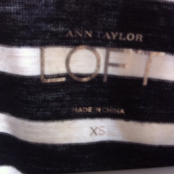 SOLD! LOFT long sleeve tee - Picture 4 of 4