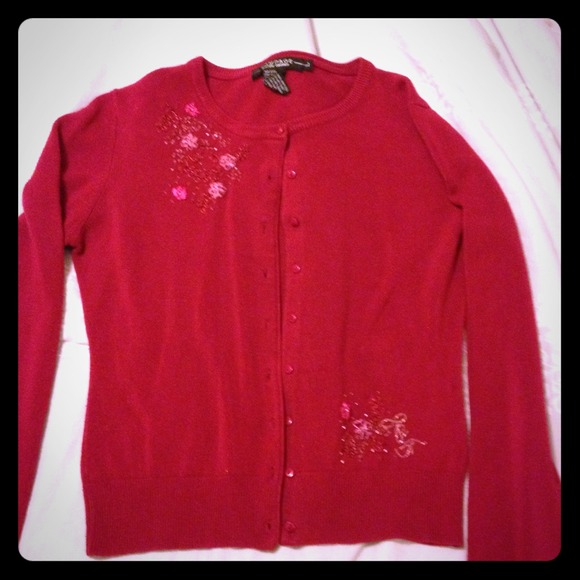 Sweater with detailing