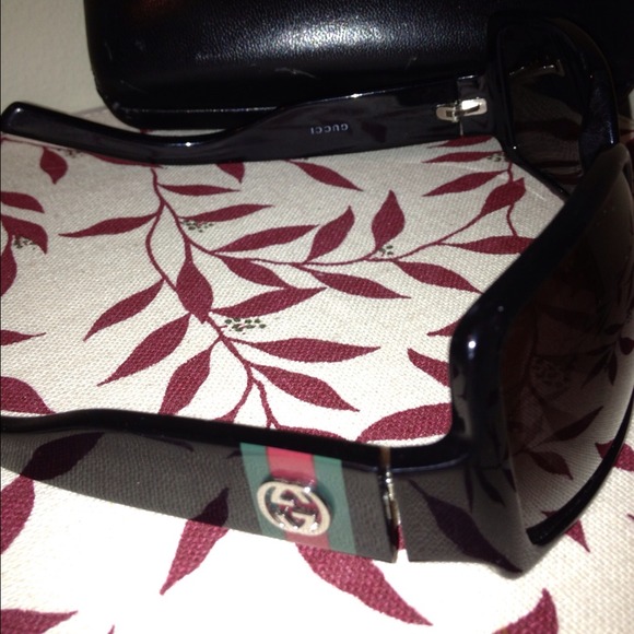 Authentic Gucci black sunglasses