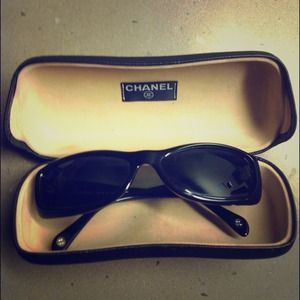 ***SOLD****Authentic Chanel sunglasses