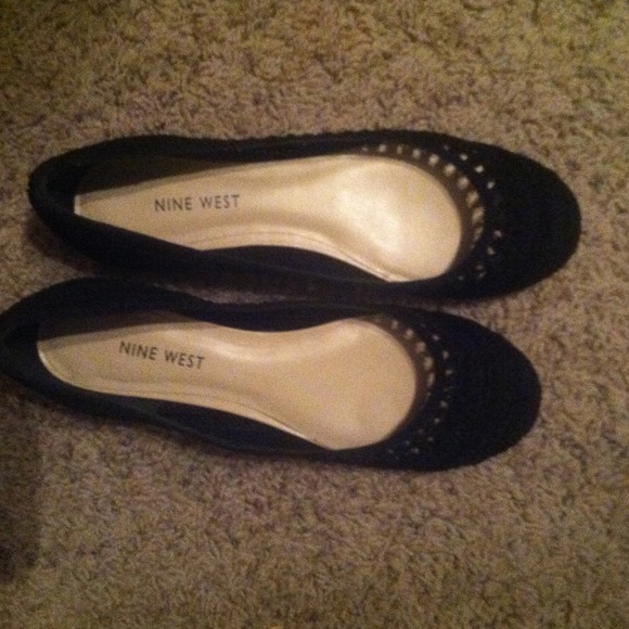 REDUCED!!!! Nine West flats