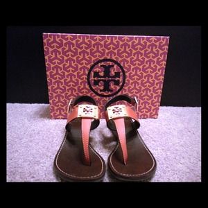 Tory Burch Sandal. (SOLD)