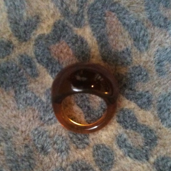 Ring - Picture 3 of 3