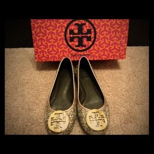 Tory Burch ballet.   SOLD