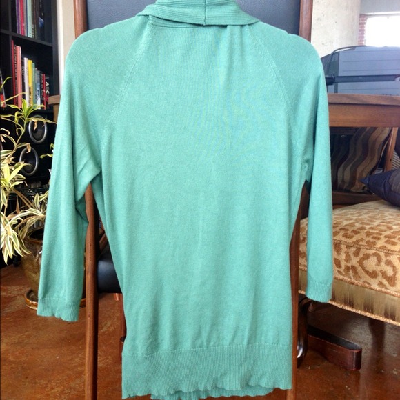 Ann Taylor Sea Foam Green Cross Sweater Large 12 - Picture 2 of 4