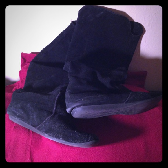 Essential Black Suede Boots