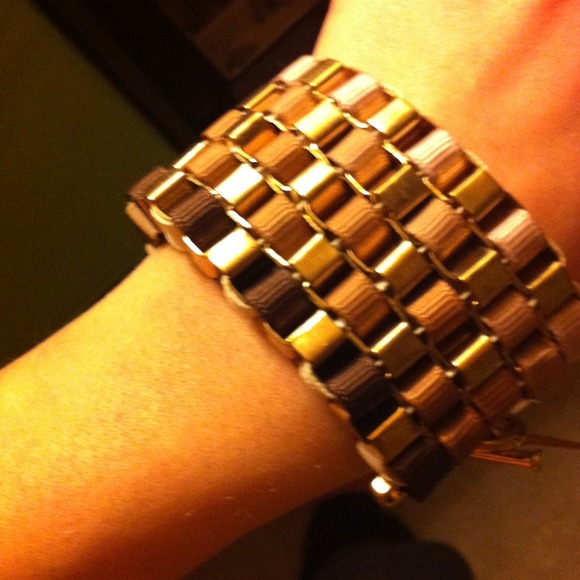 Hush Brown ribbon bracelet !