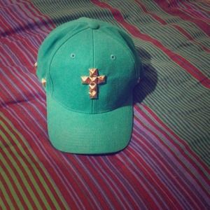 Tiel studded SnapBack