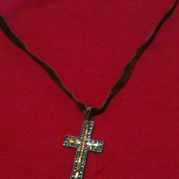Cross choker necklace! - Picture 2 of 2