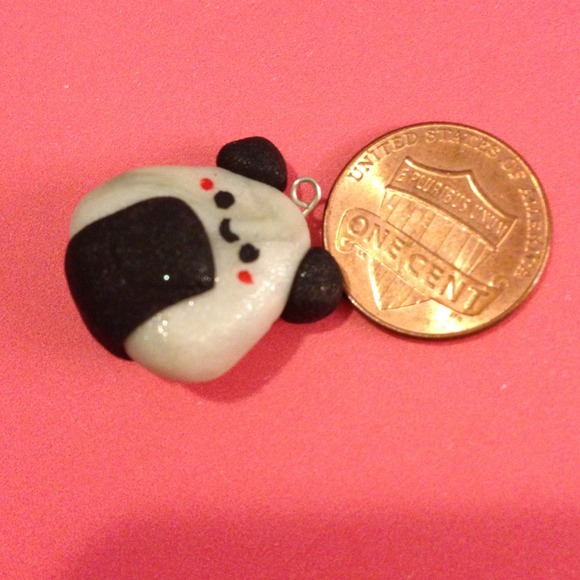 Adorable panda necklace - Picture 2 of 2